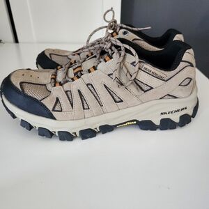 Skechers Men's 12 Edgemont Taggert Hiking Shoes EUC